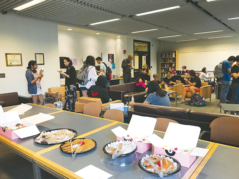 MIT physics students enjoy an SPS-sponsored study break. Photo by Emma Dunn, MIT.